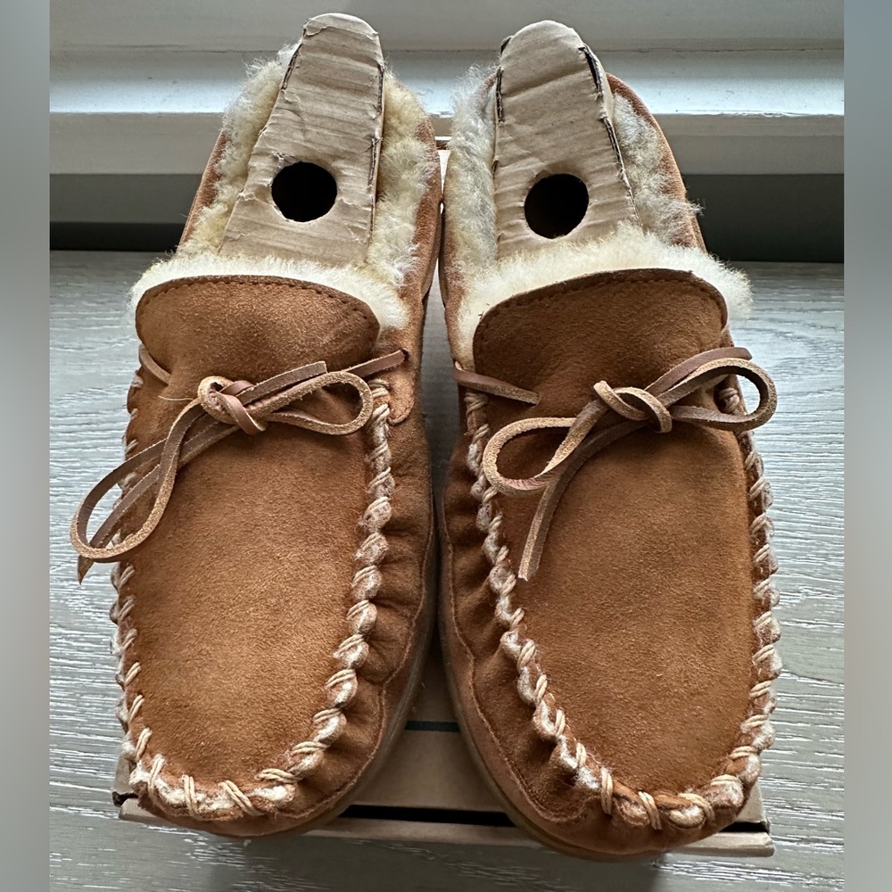 LL Bean slippers